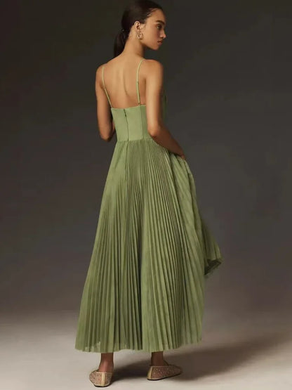 VERONIQUE VERDE™ | Elegance & Timeless Class