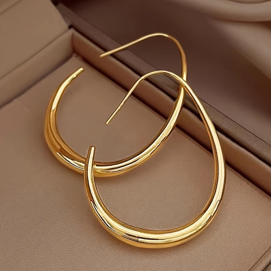 Kim - Drop Earrings with a Touch of Luxury