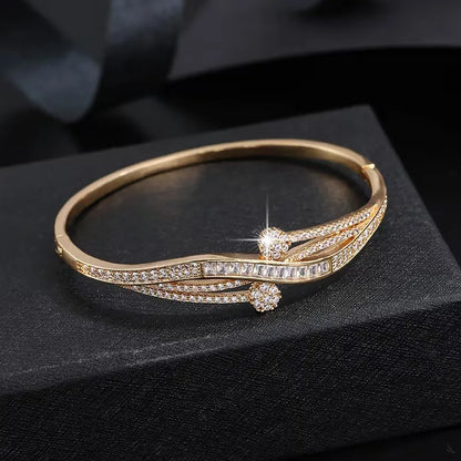 Olivia – Stylish and Versatile Women's Bracelet
