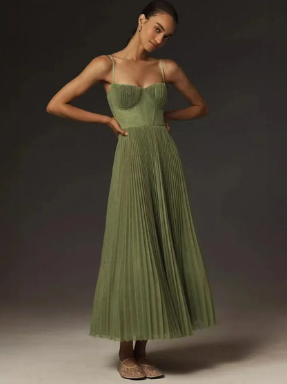 VERONIQUE VERDE™ | Elegance & Timeless Class