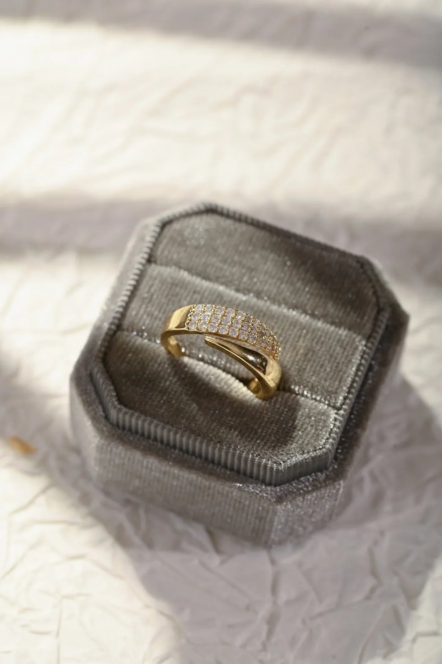 Elegant Ring with Sparkling Stones (Buy 1 Get 1 FREE)