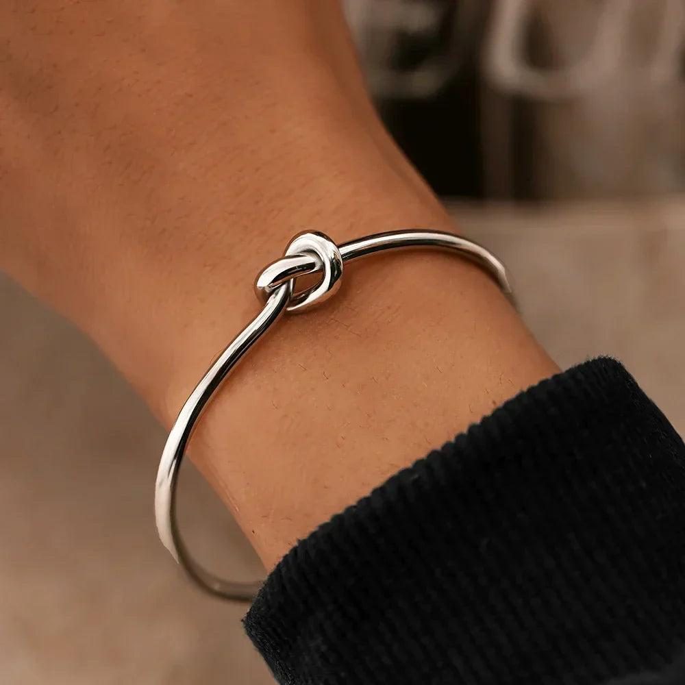 Gold Bracelet with Knot Detail